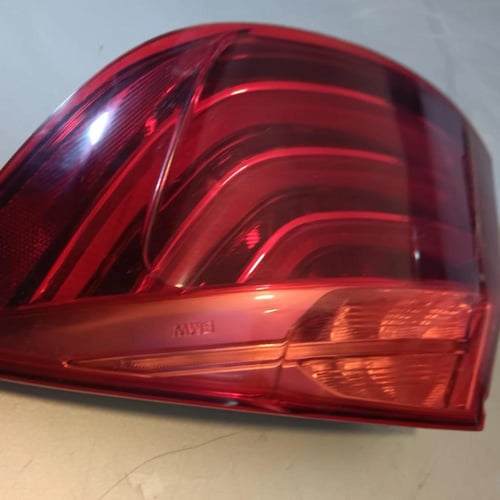 اسطب ركن جهة السائق BMW 5 Series F10 F11 2011 2016