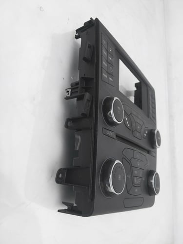 لوحة التحكم الرئيسية فورد فيوجن 2013 2018