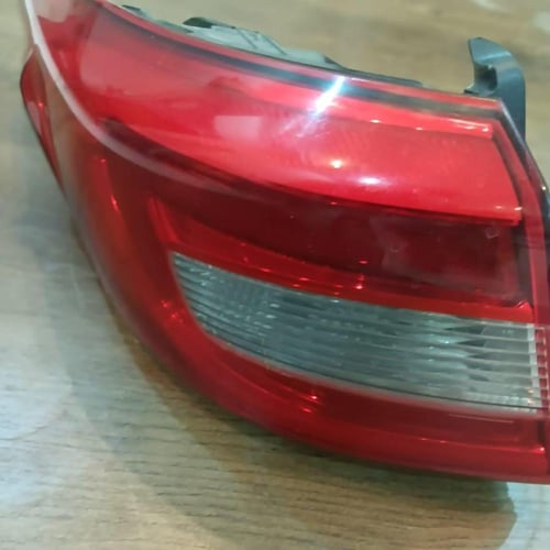 اسطب ركن ليد وكالة جهة السائق هيونداي سوناتا 2015...