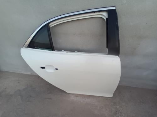 باب راكب خلفي يمين فاضي شيفروليه ماليبو 2013 2017