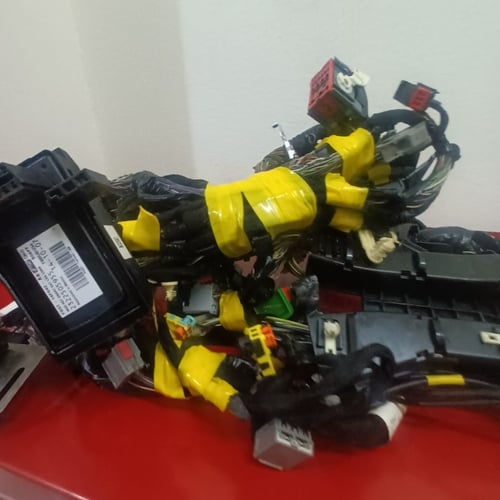 ظفيرة كهرباء الطبلون فورد فيوجن 2014 2019