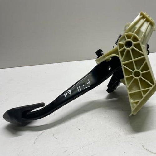 دواسة فرامل مع القاعدة اصلية 6782665 BMW 5 Series...