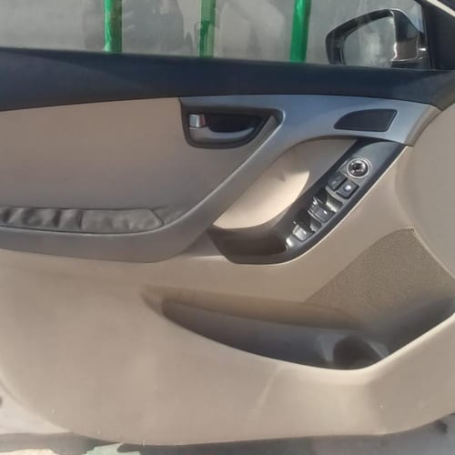 باب السائق هونداي النترا 2011 2016