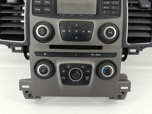 لوحة تحكم رئيسية مع فتحات تهوية مكيف فورد تورس 201...