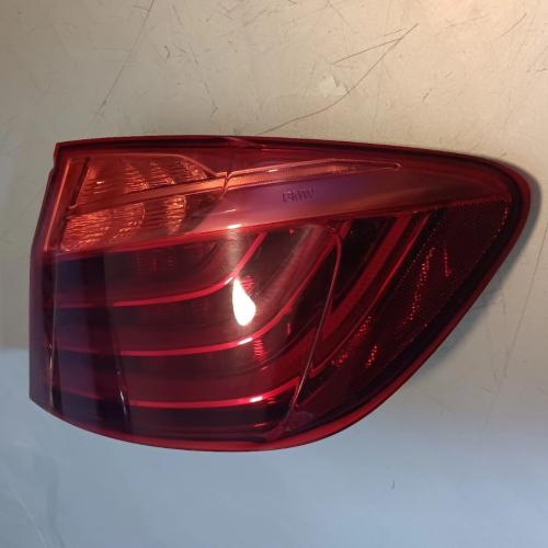 اسطب ركن جهة السائق BMW 5 Series F10 F11 2011 2016