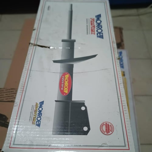 طقم مساعدات امامية تويوتا هايلكس مونرو صناعة أمريك...