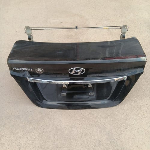 باب شنطة كامل هونداي اكسنت 2013 2016