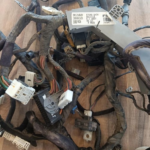 ظفيرة كهرب طبلون امامي هيونداي النترا 911693X810