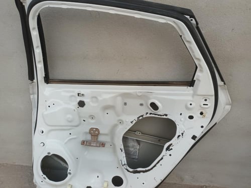 باب راكب خلفي يمين وكالة فورد فيوجن 2013 2016