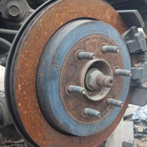 فلنجة هوب مع القاعدة خلفي يمين فورد اكسبديشن 2008...