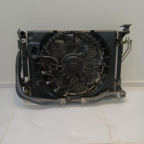 مروحة تبريد مع راديتر ماء ومكيف اصلية هيونداي سونا...