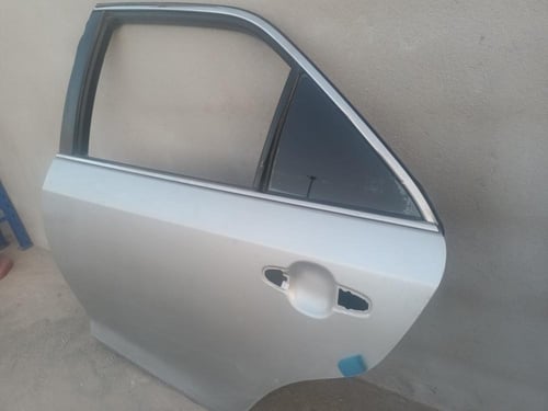 باب راكب خلفي يسار تويوتا كامري 2012 2015