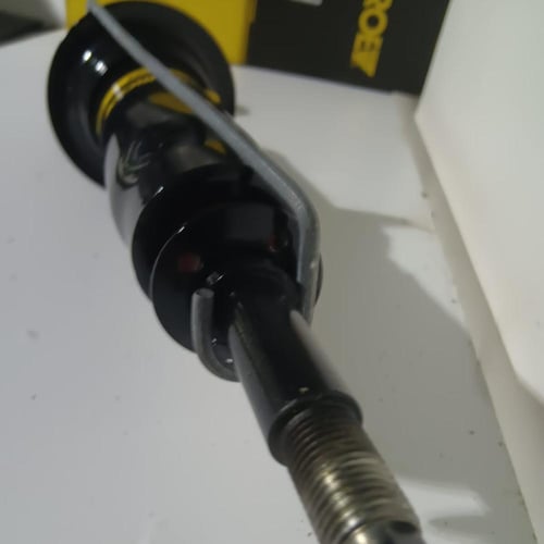 مساعد امامي تويوتا لاند كروزر مونرو صناعة أمريكية...