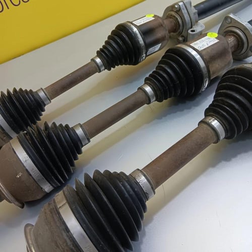 عكس امامي يسار طويل شيفروليه امبالا ماليبو 2013 20...