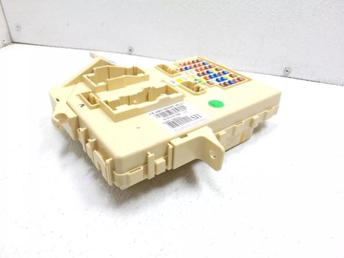 علبة فيوزات داخلية هونداي الترا 919553X010