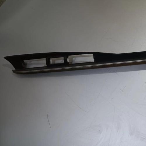 مسطرة غطاء ساعة طبلون امامي تويوتا كورلا 2014 2018