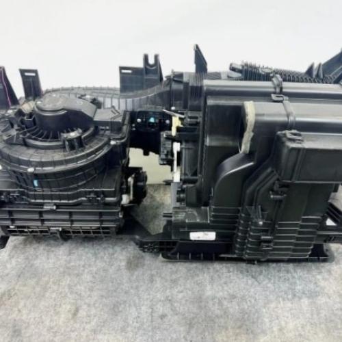 ثلاجة مكيف مع الصندوق كامله هيونداي سوناتا SE 2015...