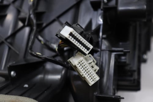 ثلاجة مكيف مع الجسر والصندوق شيفروليه امبالا 2014...