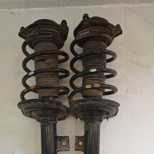 طقم مساعدات امامية كاملة اصلية وكالة هونداي النترا...