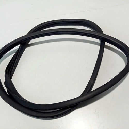 اطار مانع تسرب الهواء باب امامي فورد فيوجن