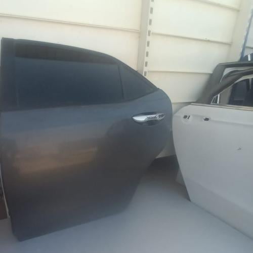 باب راكب خلفي يسار تويوتا كورلا 2013 2020