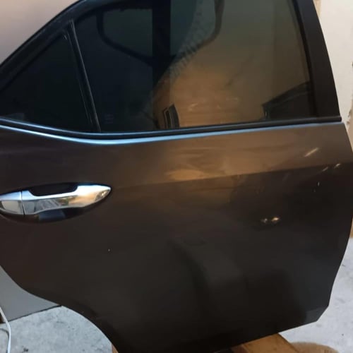 باب راكب خلفي جهة اليمين تويوتا كورلا 2013 2020