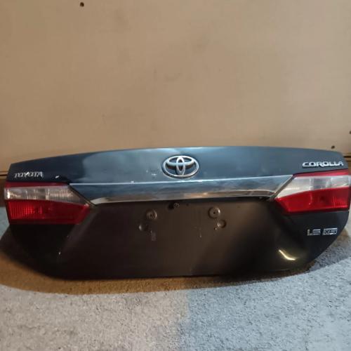 باب شنطة كامل تويوتا كورلا 2013 2020