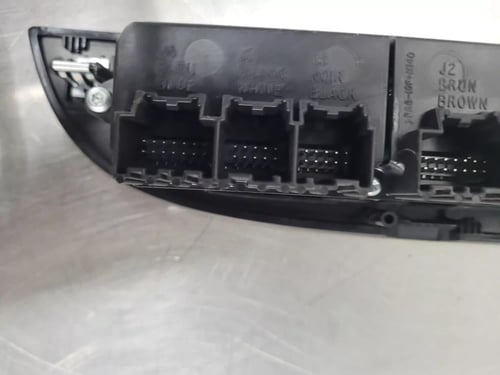 مفتاح النافذة الرئيسية اليسرى للسائق جمس يوكن