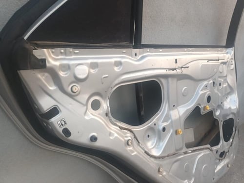 باب راكب خلفي يسار تويوتا كامري 2012 2015