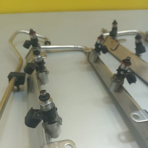 بخاخ بنزين 6 سلندر فورد تورس 2013 2019