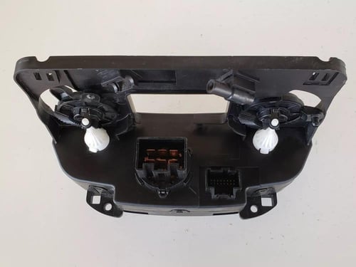 لوحة تحكم مكيف شيفروليه سبارك 2016 2023