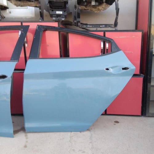 باب السائق وراكب خلفي جهة البسار هونداي النترا 201...