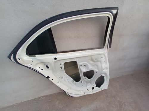 باب راكب خلفي يسار شيفروليه ماليبو 2013 2017