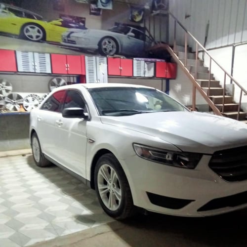 شبك علوي طبلون امامي فورد تورس 2013 2019