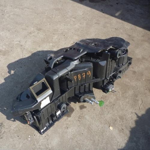 ثلاجة مكيف امامية مع الصندوق جمس يوكن سييرا سلفراد...