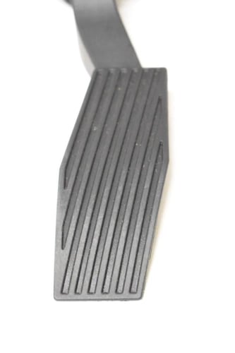 دعسة بنزين شيفروليه امبالا 2014 2018