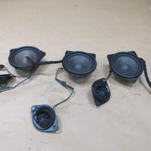 مجموعة من 6 سماعات صوت اصلية BMW 5 Series F01 F02...