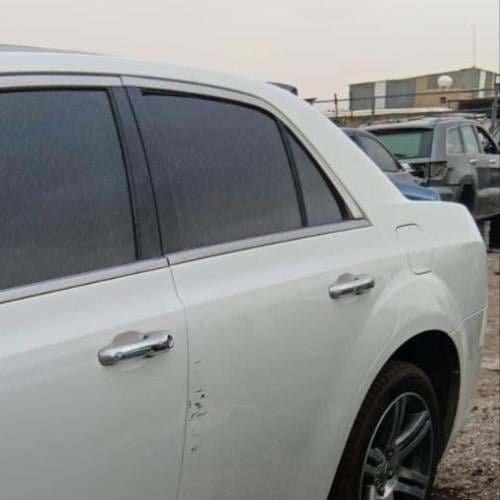 زجاج نافذة باب راكب خلفي يسار اصلي وكالة دودج كراي...
