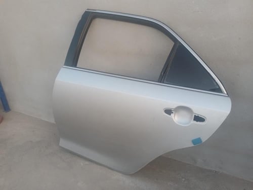 باب راكب خلفي يسار تويوتا كامري 2012 2015