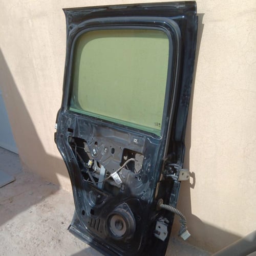 باب راكب خلفي يسار جمس يوكن 2007 2014