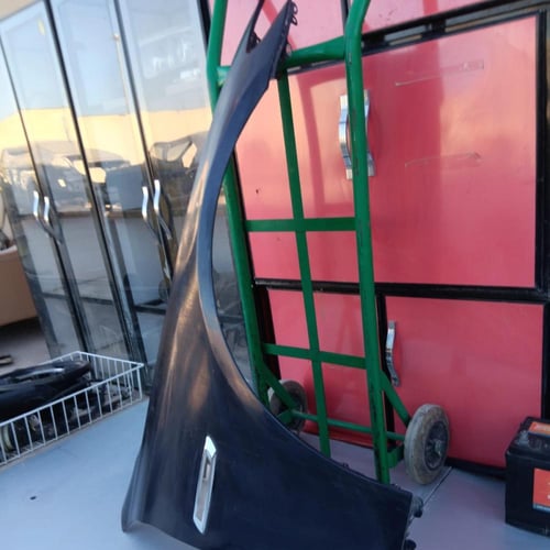 رفرف امامي جهة الراكب BMW 5 Series F01 F02 F10 201...