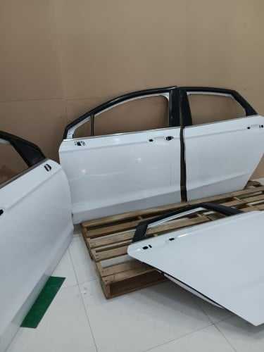 باب راكب خلفي جهة اليمين فورد فيوجن 2013 2016