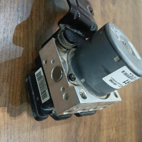 ABS كمبيوتر فرامل النترا هونداي النترا 2013 2016