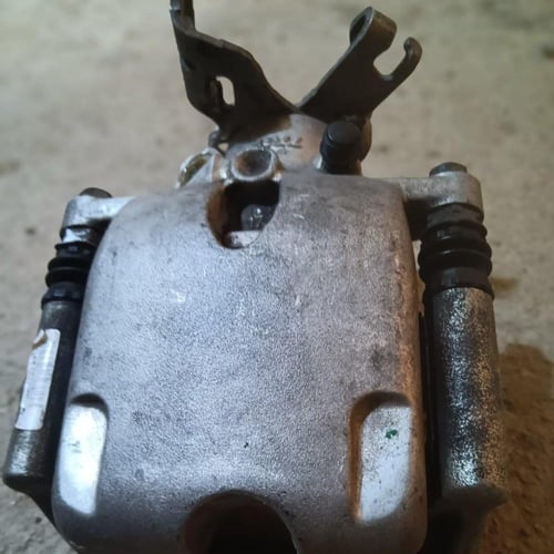 كليبر فرامل خلفي جهة الراكب شيفروليه امبالا 2014 2...