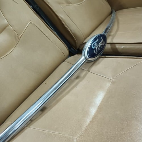 زيق خارجي باب شنطة فورد تورس