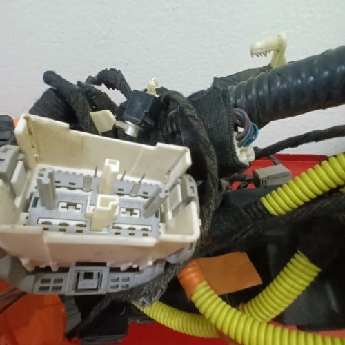 ظفيرة كهرباء الطبلون الامامي فورد تورس 2013 2019