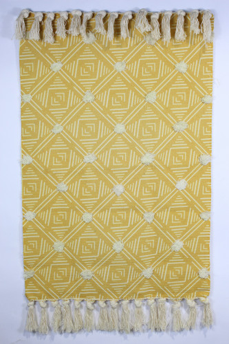 بساط لون أصفر