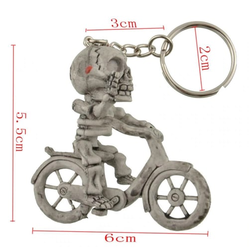 ميدالية مفاتيح على شكل هيكل عظمي