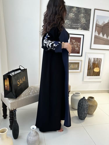 عبايه بتطريز كحلي و ابيض #176