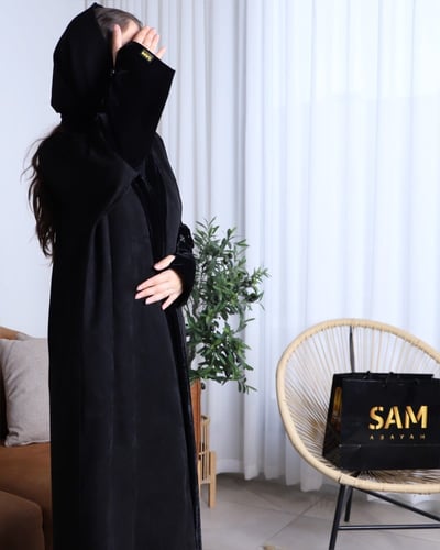 عبايه كم مخمل اصبع #154